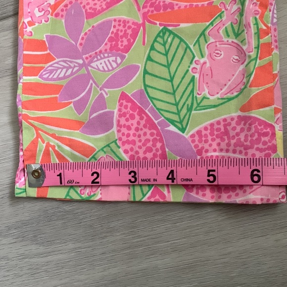 Lilly Pulitzer Vintage Frog Printed Pants Size 2 - Picture 7 of 7